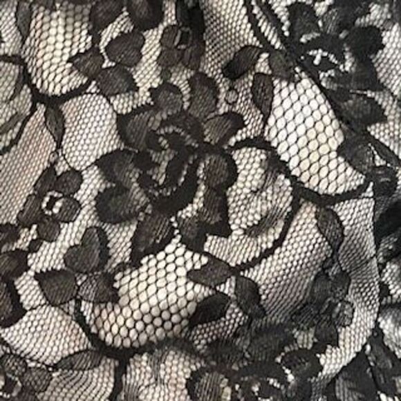 Snap Black and Lace Strapless Party Dress. Size Junior's 11 - Picture 8 of 9